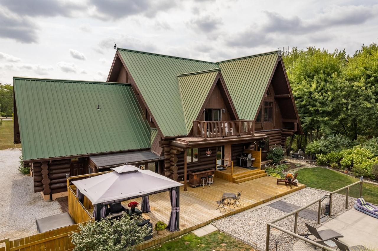 The Lodge At Lakeshore Belle River Экстерьер фото